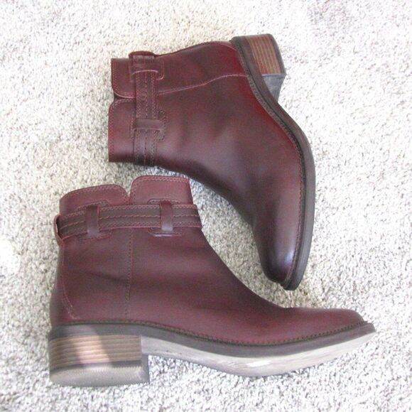 Clarks red ankle boots 8.5 - Picture 1 of 7